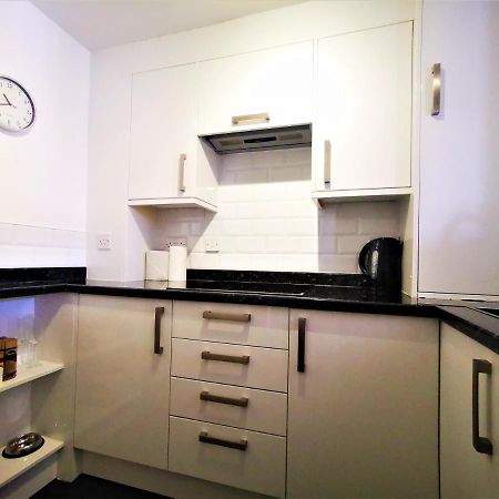 브라이턴 Marina Living With Parking, Balcony, Quiet And Secure 아파트 외부 사진