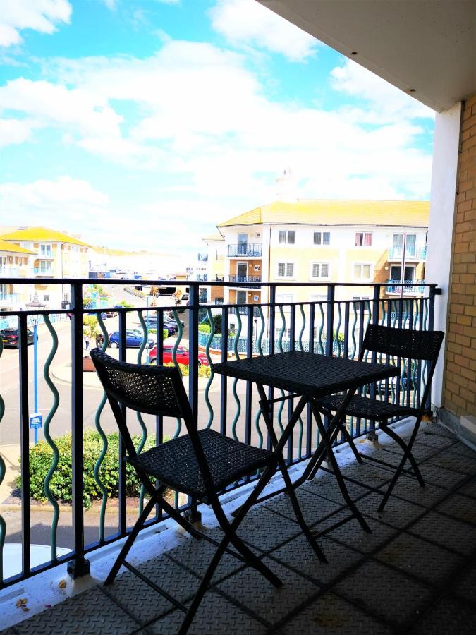 브라이턴 Marina Living With Parking, Balcony, Quiet And Secure 아파트 외부 사진