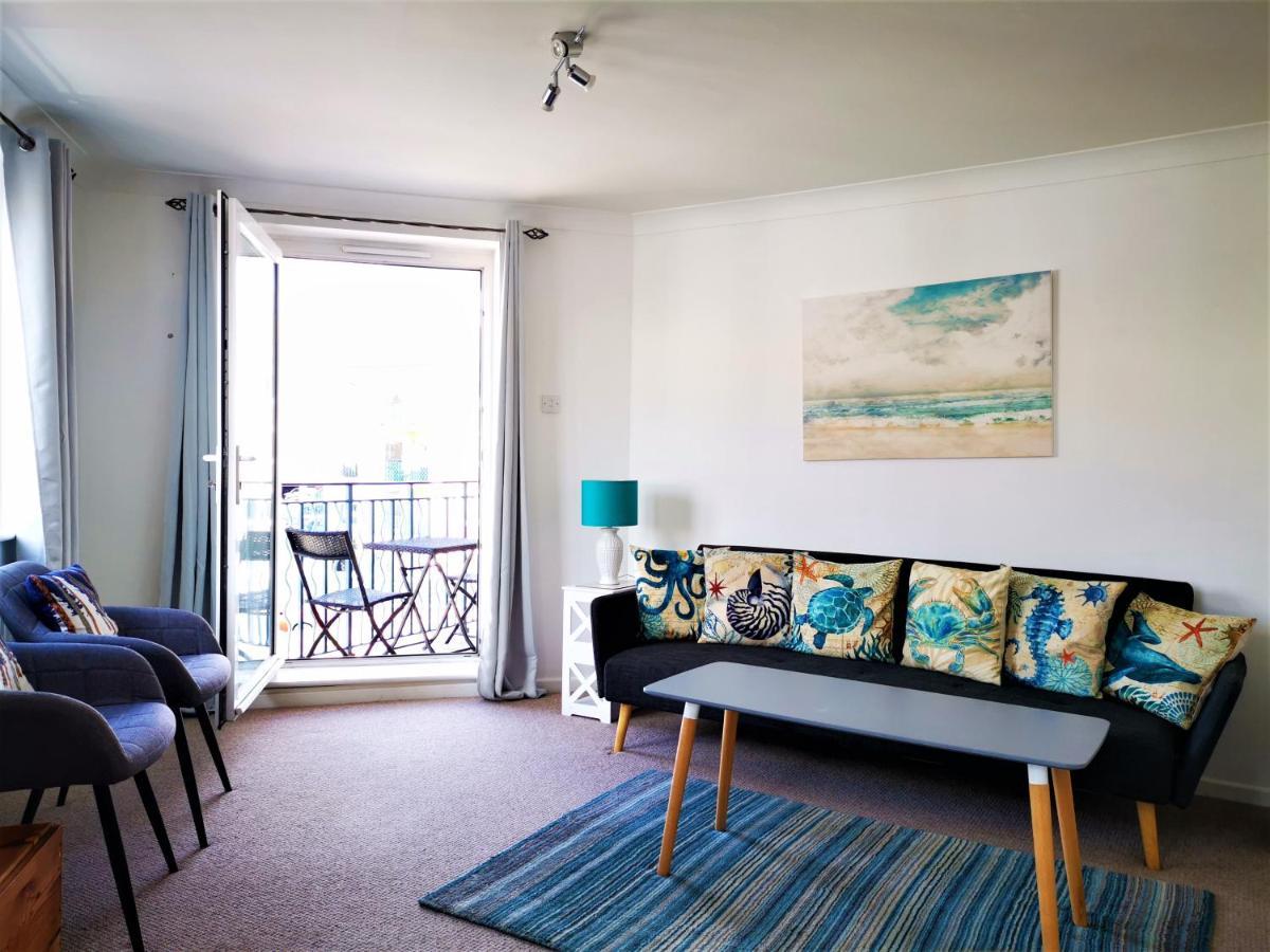 브라이턴 Marina Living With Parking, Balcony, Quiet And Secure 아파트 외부 사진