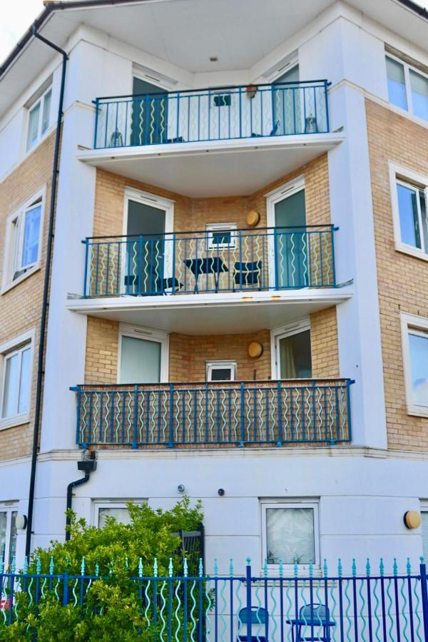 브라이턴 Marina Living With Parking, Balcony, Quiet And Secure 아파트 외부 사진